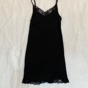 SHEIN Black Lace-Trim Slip Chemise